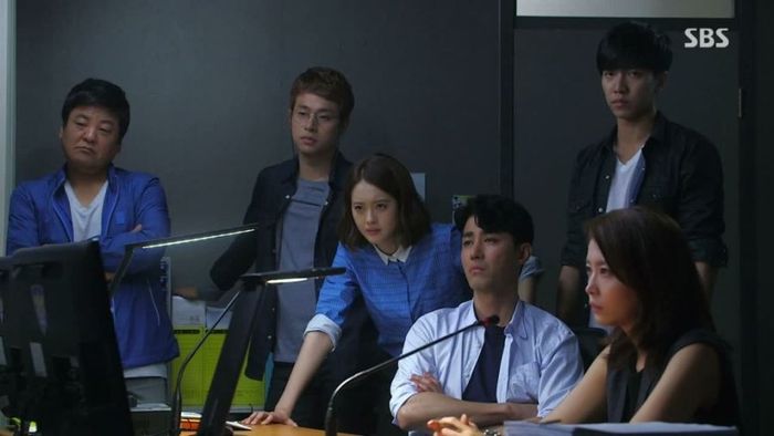 Adegan dalam drama 'You're All Surrounded'