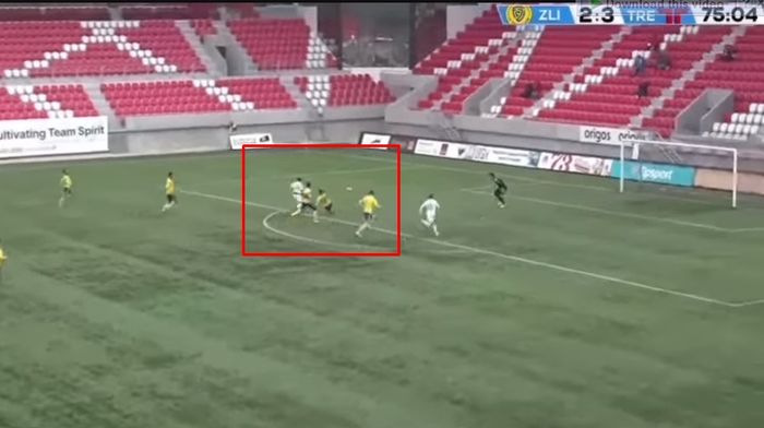 Witan Sulaeman saat hampir mencetak gol dalam laga AS Trencin kontra Zlin di ajang Tipsport Liga (25/11/2022). 