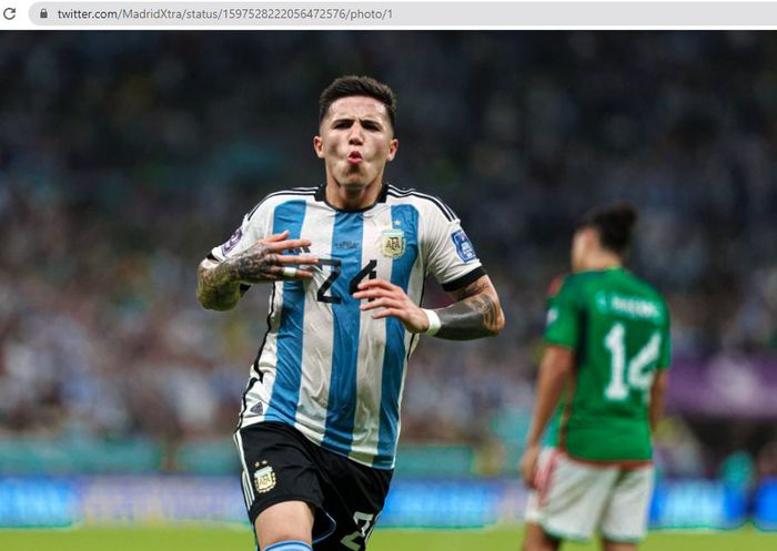 Gelandang timnas Argentina, Enzo Fernandez, saat merayakan golnya ke gawang timnas Meksiko dalam matchday 2 babak penyisihan Grup C Piala Dunia 2022 di Lusail Iconic Stadium, Sabtu (26/11/2022).