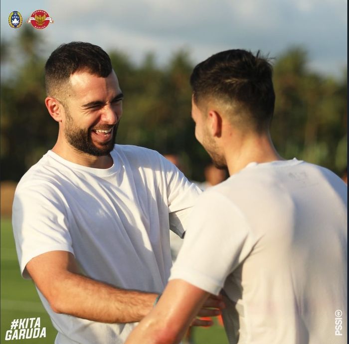 Bek naturalisasi timnas Indonesia, Jordi Amat, sudah bergabung dalam TC di Bali.