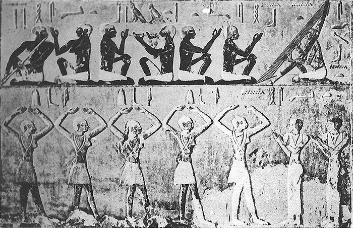 Tarian prosesi oleh lima gadis, 2000 SM. Lukisan Mesir, Kairo, Museum. 