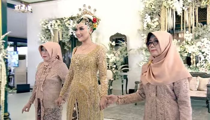 Upacara panggih usai akad nikah Erina dan Kaesang