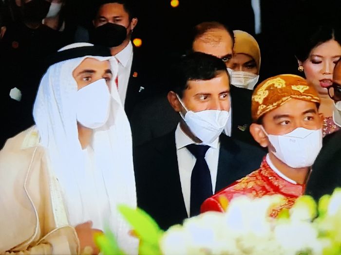 Pangeran UEA hadiri resepsi Kaesang dan Erina Gudono di Pura Mangkunegaran, Solo pada Minggu (11/12/2022) malam.