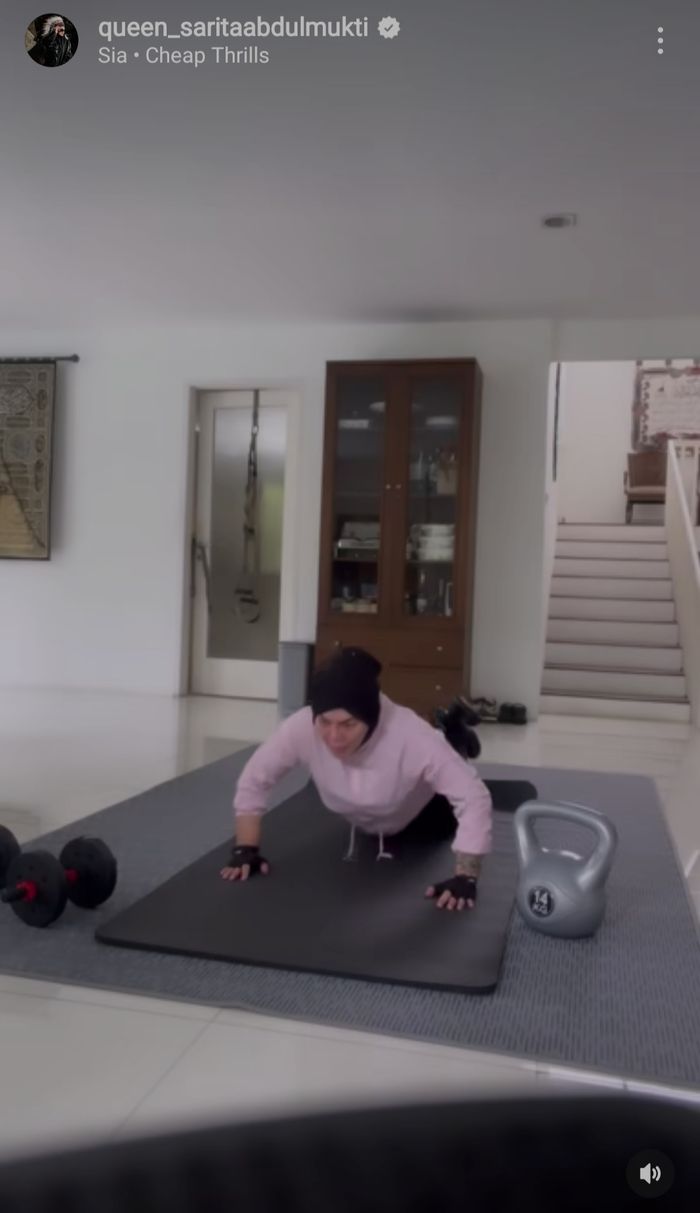 Postingan Sarita Abdul Mukti