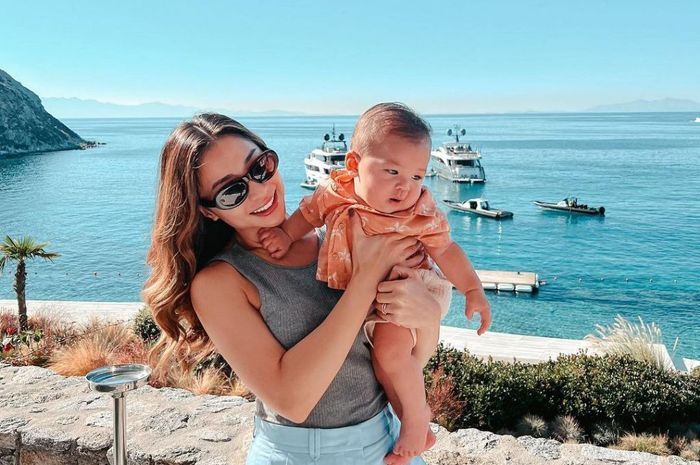 Nikita Willy dan Baby Issa