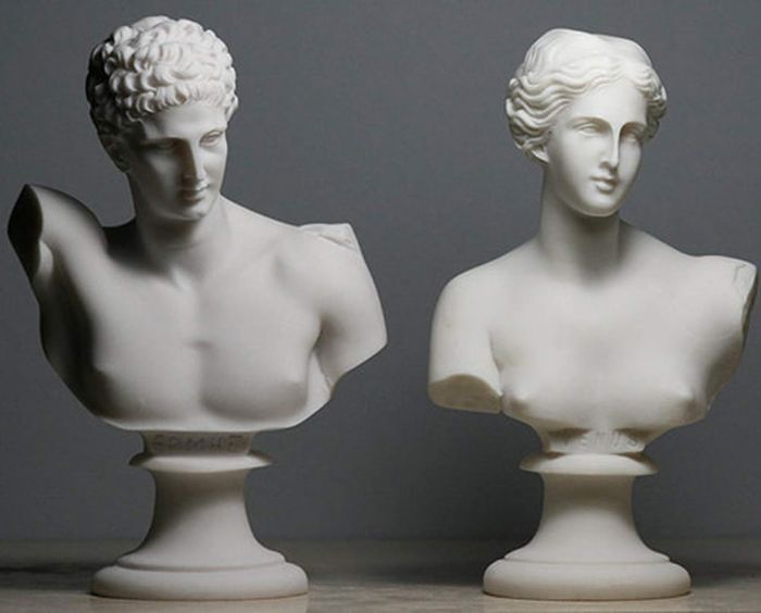 Aphrodite dan Eros.