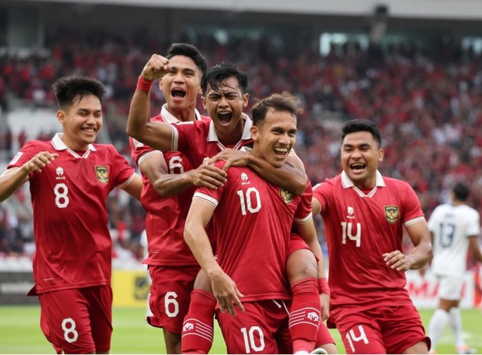 Pemain timnas Indonesia merayakan gol yang dicetak Egy Maulana Vikri ke gawang Kamboja di Piala AFF 2022.