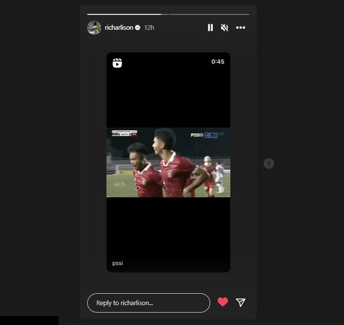 Penyerang Tottenham Richarlison mengungah selebrasi Marselino Ferdinan di Piala AFF 2022. 