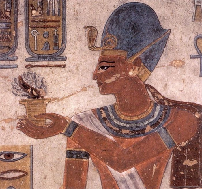 Dikenal sebagai konspirasi harem, plot pembunuhan kejam diduga menjadi penyebab kematian Ramses III. Penghuni harem firaun merencanakan pembunuhan untuk merebut takhta.