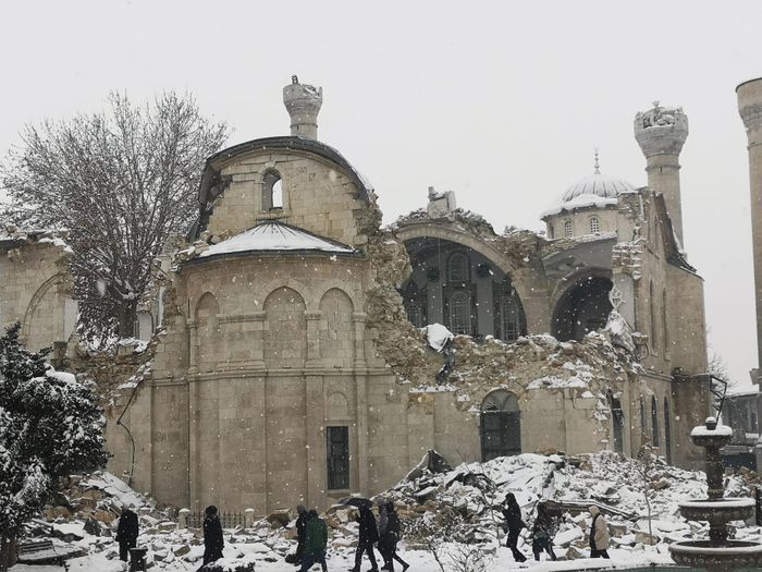 Masjid Yeni Camii di Malatya hancur akibat gempa Turki dan Suriah yang terjadi pada 6 Februari 2023 dini hari.