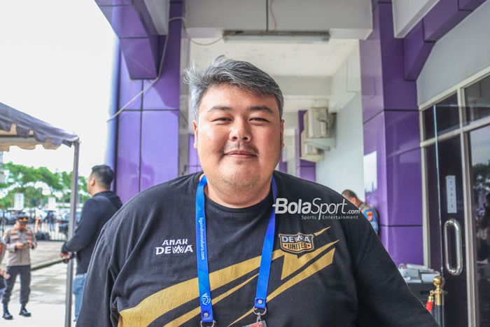 Chief Executive Officer (CEO) Dewa United, Ardian Satya Negara, saat ditemui BolaSport.com di Stadion Indomilk Arena, Tangerang, Banten, Rabu (8/2/2023).