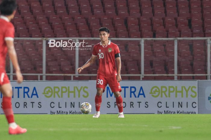 Kapten timnas U-20 Indonesia, Muhammad Ferarri saat menghadapi Selandia Baru di Stadion Utama Gelora Bung Karno, Jakarta, Minggu (19/2/2023)