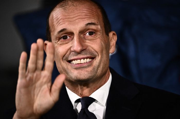 Massimiliano Allegri dituding mempermalukan Leonardo Bonucci dengan menyisihkannya di skuad Juventus.