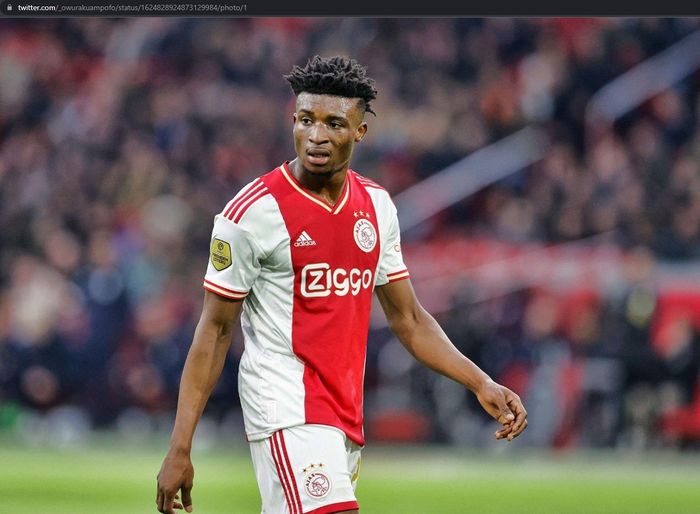 Gelandang Ajax Amsterda, Mohammed Kudus, dianggap lebih baik ketimbang Antony dan Manchester United disebut salah rekrut oleh Marco van Basten.