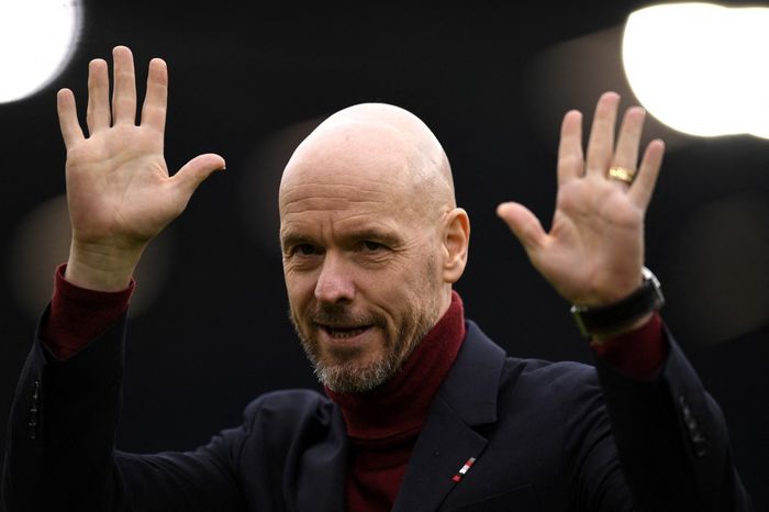 Pelatih Manchester United, Erik ten Hag, di ambang gelar perdana jika memenangi final Piala Liga Inggris kontra Newcastle United di Wembley (26/2/2023).