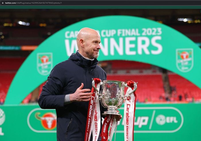 Erik ten Hag berhasil membawa Manchester United meraih gelar Piala Liga Inggris 2022-2023.