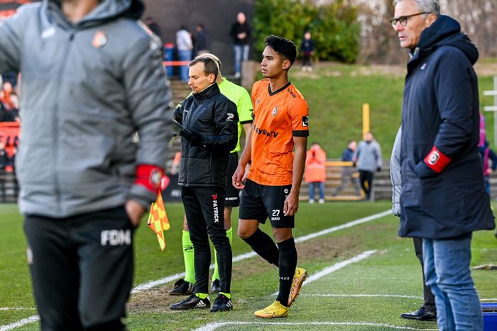 Gelandang timnas Indonesia, Marselino Ferdinan bersiap menjalani debut bersama KMSK Deinze.