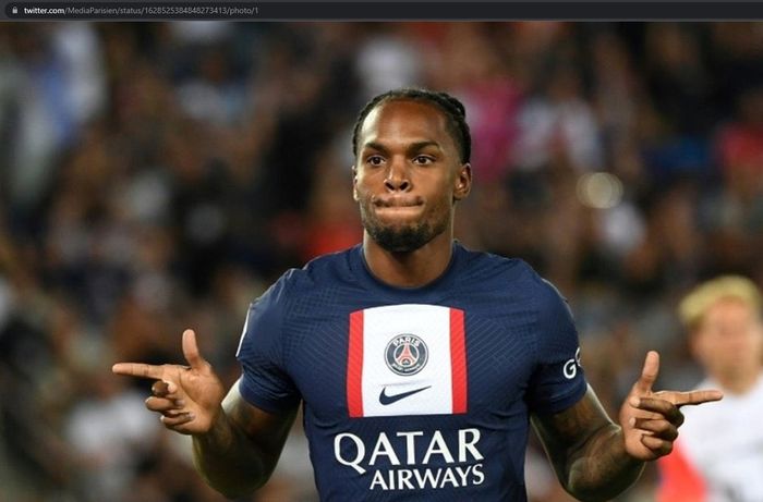 Gelandang Paris Saint-Germain, Renato Sanches, bisa menjadi target utama untuk mengisi posisi gelandang.