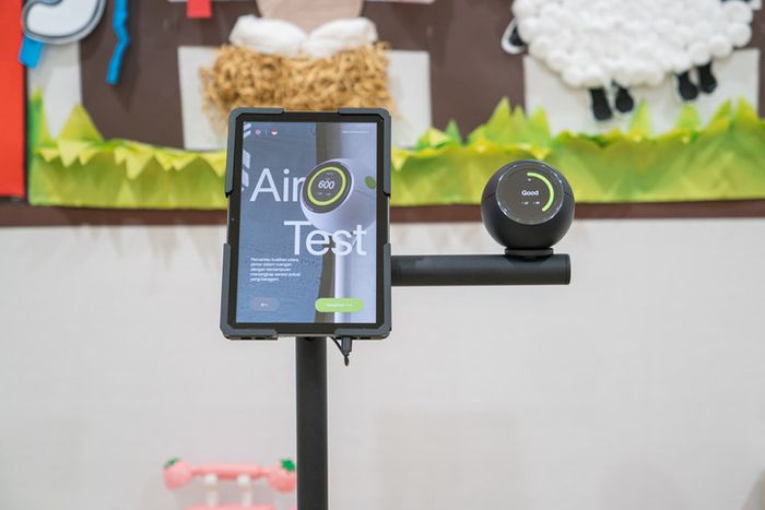 Air Test Clean Air Zone mendeteksi kualitas udara di sekitarnya. Kualitasnya dihitung menurut takaran WHO, agar pengguna bisa menentukan keputusan saat beraktivitas di sekitar.