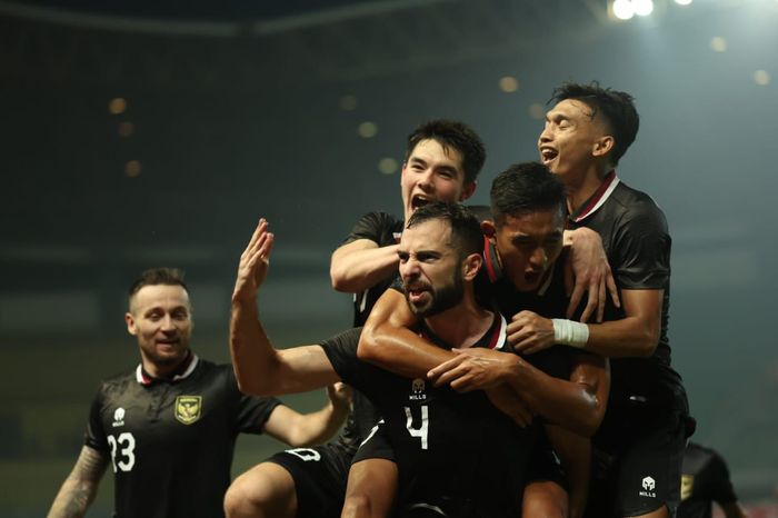 Selebrasi Jordi Amat saat mencetak gol untuk timnas Indonesia ke gawang Burundi pada FIFA Matchday, Selasa (28/3/2023). Timnas Indonesia akan mentas di Piala Asia 2023.