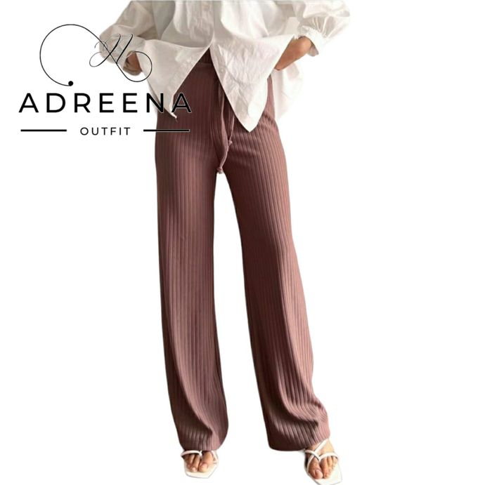 Ilusi Kaki Lebih Ramping dengan Kulot Knit: Adreena Outfit Kulot Knit Premium