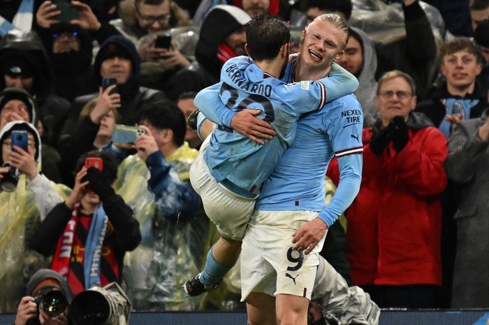 Striker Manchester City, Erling Haaland, mencetak 2 gol saat melawan Leicester City sebelum ditarik keluar Pep Guardiola.