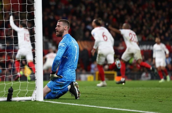 Kiper Manchester United, David de Gea, kebobolan dalam laga kontra Sevilla di Liga Europa 2022-2023.