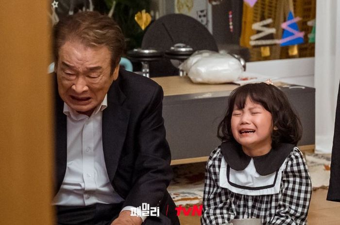 Sinopsis drakor Family yang diperankan Jang Hyuk dan Jang Nara, cek jadwal tayang dan link nontonnya. 