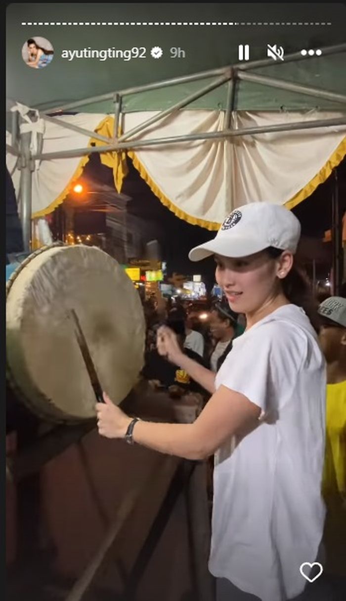 Ayu Ting Ting main bedug di malam takbir Lebaran 2023.