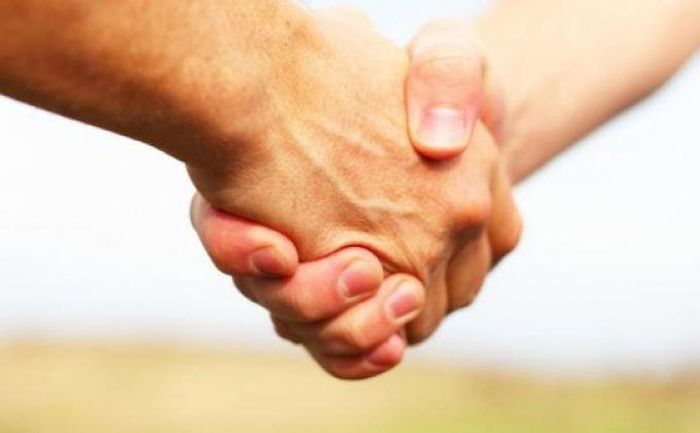 Arti Mimpi Halal Bihalal Punya Makna Berbeda-beda, Bisa Pertanda Baik dan Buruk, Begini Penjelasannya