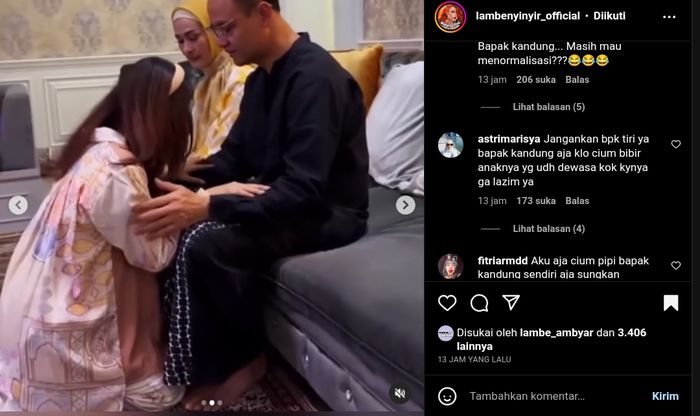 Salshadilla Juwita anak Iis Dahlia sungkem ke ayah tiri, Satrio Dewandono. 