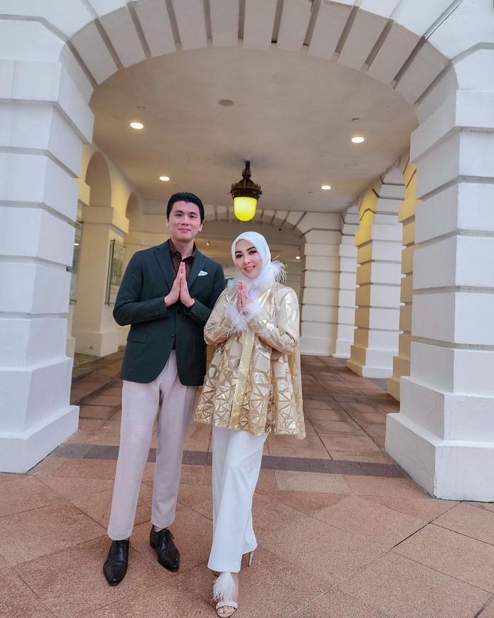 Syahrini dan Reino Barack