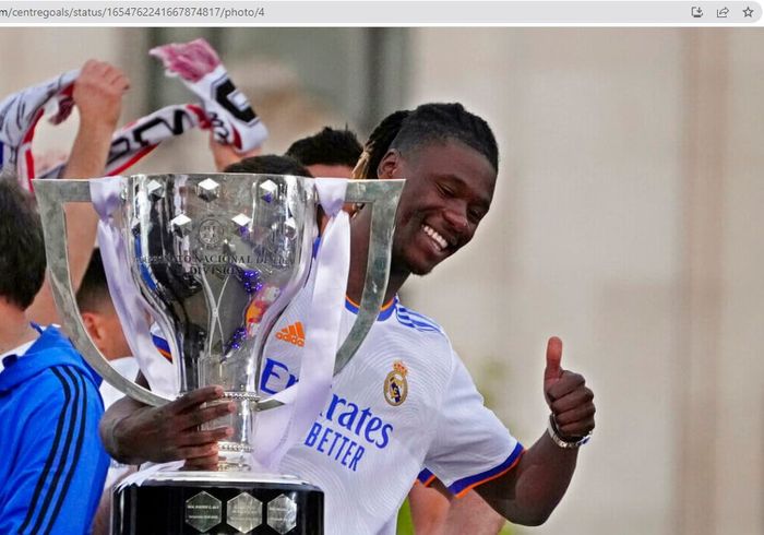 Eduardo Camavinga saat merayakan gelar Liga Spanyol 2021-2022 bersama Real Madrid.