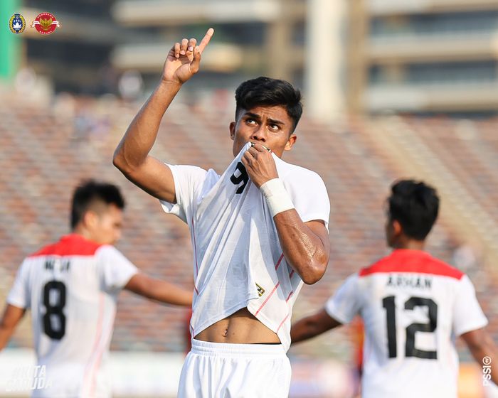 Striker timnas U-22 Indonesia, Ramadhan Sananta, merayakan gol yang dicetaknya ke gawang Timor Leste di SEA Games 2023.