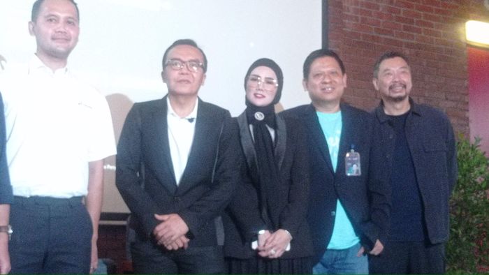 Ari Lasso dan Mulan Jameela saat ditemui di kawasan SCBD, Jakarta Pusat, Senin (8/5/2023).