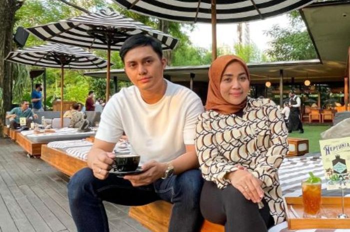 Simak profil Muzdalifah, mantan istri Nassar yang jual rumah mewah ke konten kreator Willie Salim, harganya tembus Rp 100 miliar!