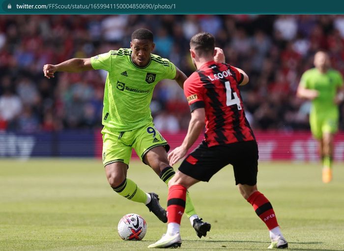 Aksi Anthony Martial dalam laga Bournemouth kontra Manchester United di Vitality Stadium, Sabtu (20/5/2023) malam WIB.