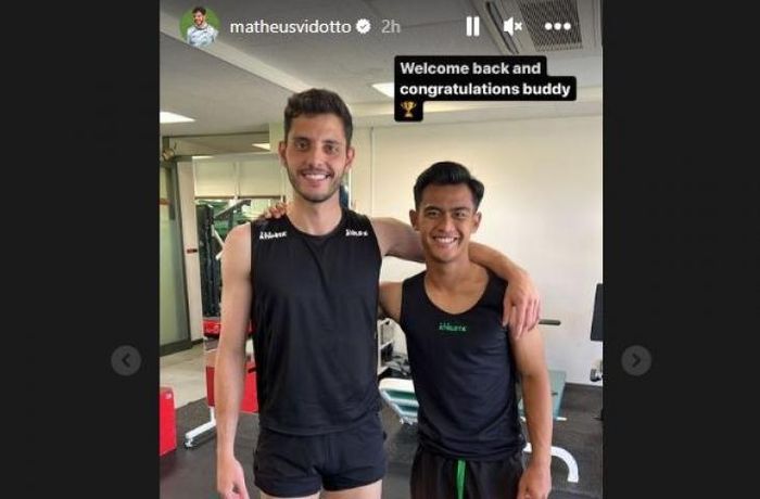 Pratama Arhan bersama rekannya di Tokyo Verdy, Matheus Vidotto, Rabu (24/5/2023). 