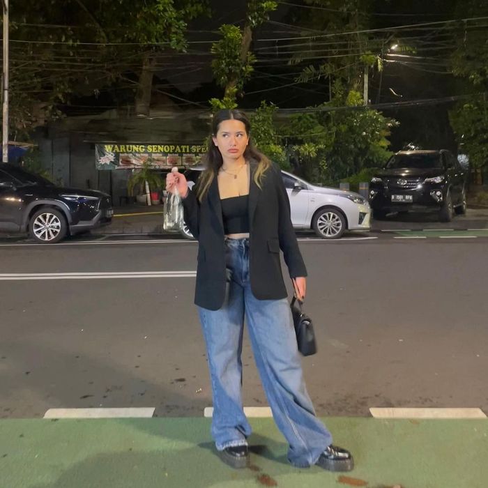 OOTD modis putri Adjie Massaid, Zahwa Massaid.