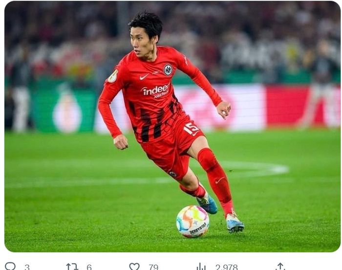 Daichi Kamada akan segera bergabung ke AC Milan dengan kontrak 4 tahun dan gaji 3 juta euro per musim. 