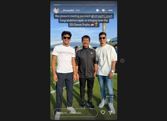 Indra Sjafri saat bertemu Ahmad Al-khuwailid yang bermain di Liga Qatar dalam rangka scouting pemain timnas U-23 Indonesia (2/6/2023). 