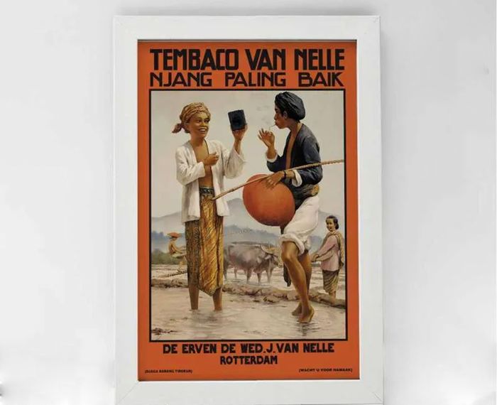 Poster rokok Van Nelle sebagai warisan sejarah industri di Hindia Belanda.