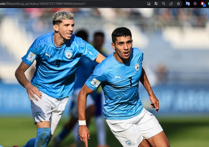 Winger timnas Israel U-20, Anan Khalaili, merayakan gol ke gawang timnas Brasil U-20 dalam babak perempat final Piala Dunia U-20 2023 di San Juan Stadium, Sabtu (3/6/2023).