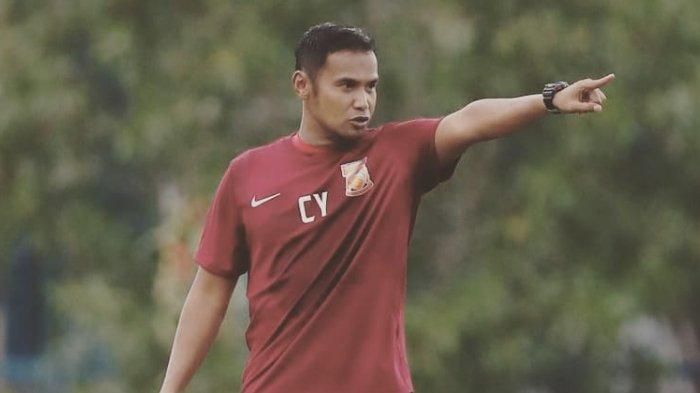 Asisten pelatih timnas Indonesia baru yakni Charis Yulianto.