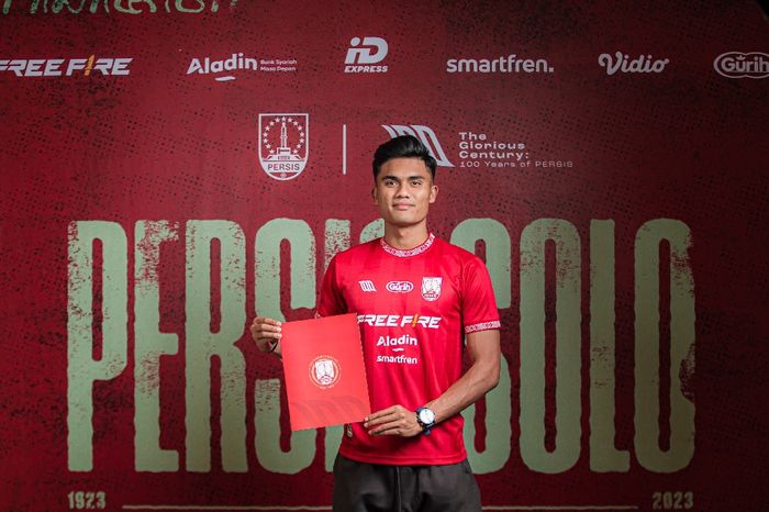 Striker timnas Indonesia, Ramadhan Sananta, diperkenalkan sebagai pemain baru Persis Solo jelang Liga 1 2023/2024.
