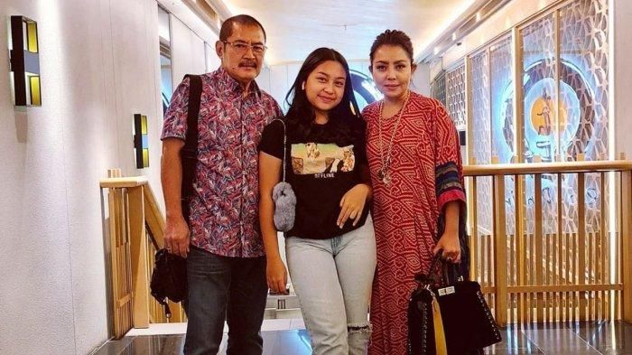 Siti Khirani Trihatmodjo, Mayangsari dan Bambang Trihatmodjo