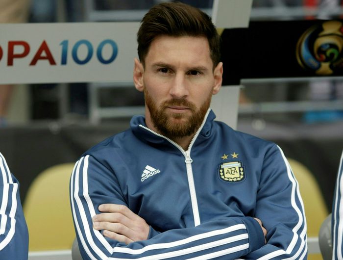 Lionel Messi memutuskan untuk bergabung dengan Inter Miami dan menolak tawaran dari Al Hilal serta Barcelona.