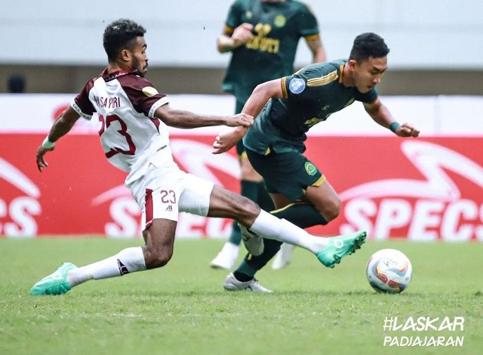 Suasana pertandingan antara Persikabo 1973 vs PSM Makassar pada laga pekan ketiga Liga 1 2023/2024 di Stadion Pakansari, Bogor, Jawa Barat, Jumat (14/7/2023).