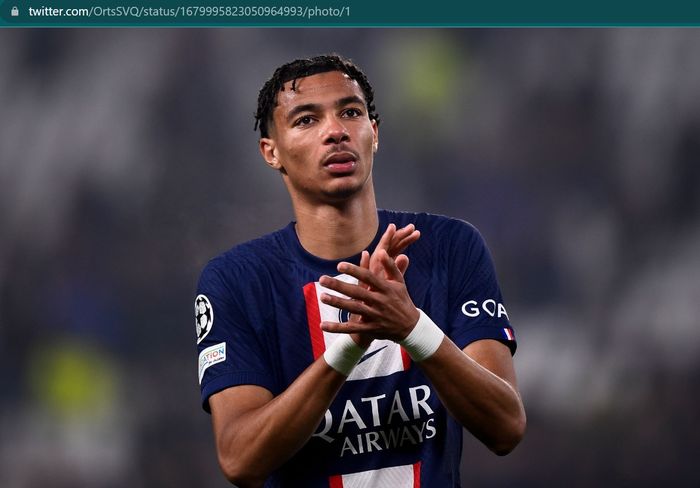 Penyerang PSG, Hugo Ekitike, masuk radar AC Milan.