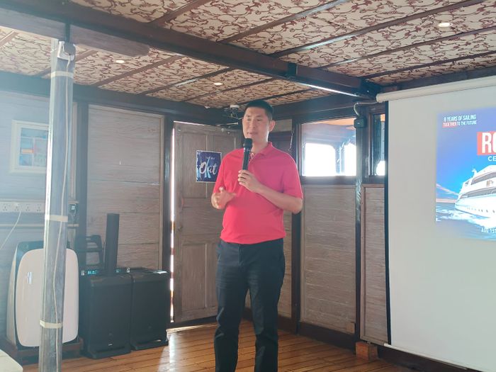 Herline Septia, Brand Manager J&amp;T Express, dalam konferensi pers di Jakarta Utara, Selasa (15/8/2023).